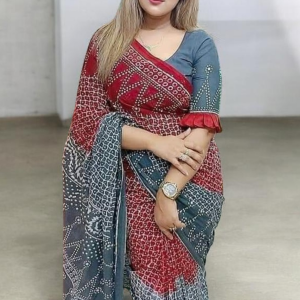 সুতি ভেজিটেবল বাটিক শাড়ি